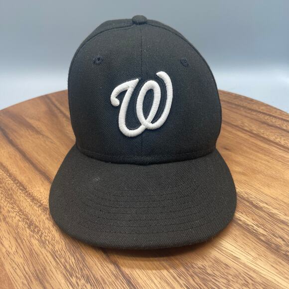 Washington Nationals MLB NE Fitted 7 1/4 Hat Black/White Sports Baseball - Picture 1 of 9